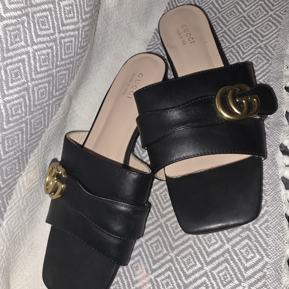 Gucci Black and Gold Slide Sandals